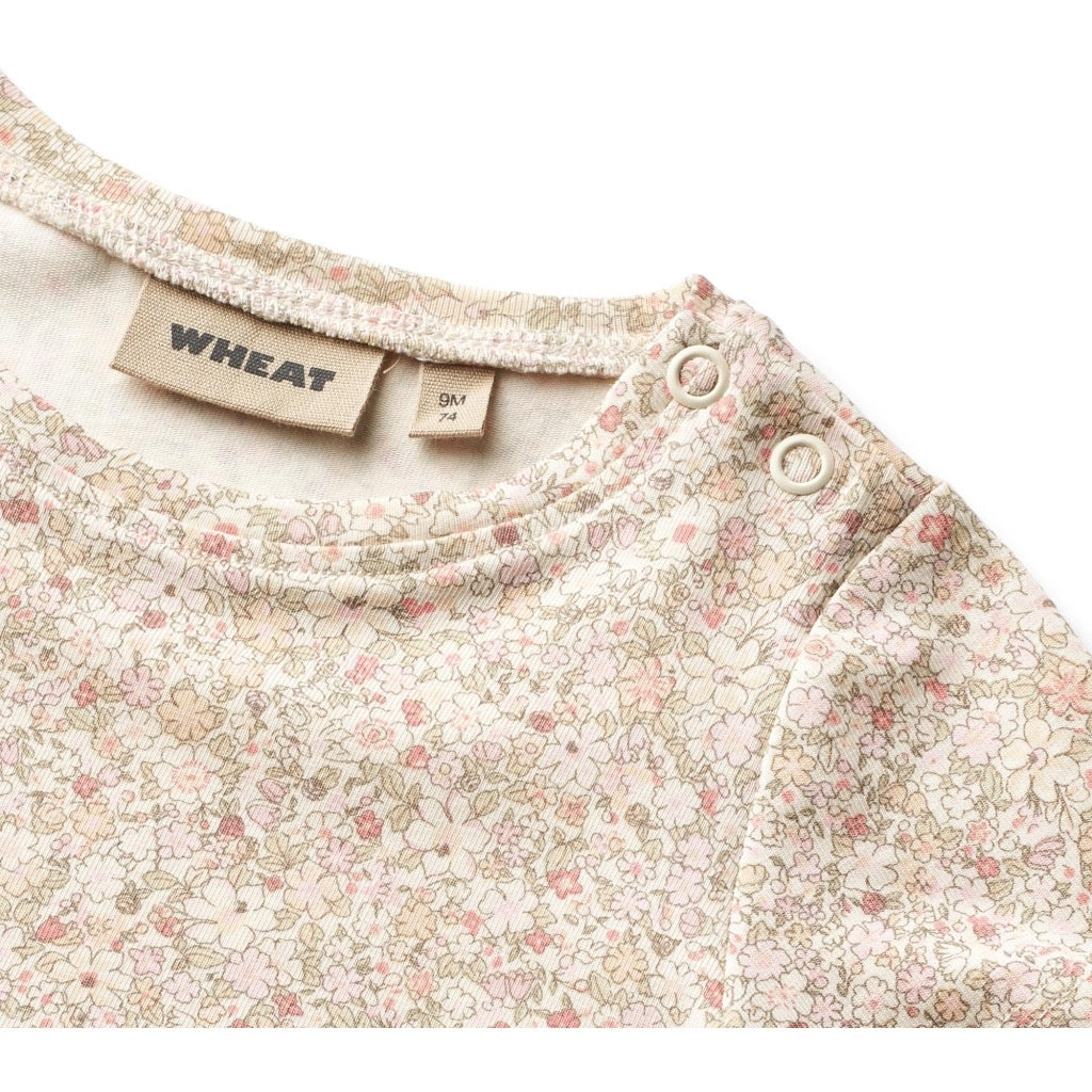 Wheat Johanna Kjole SS - Cream flower meadow