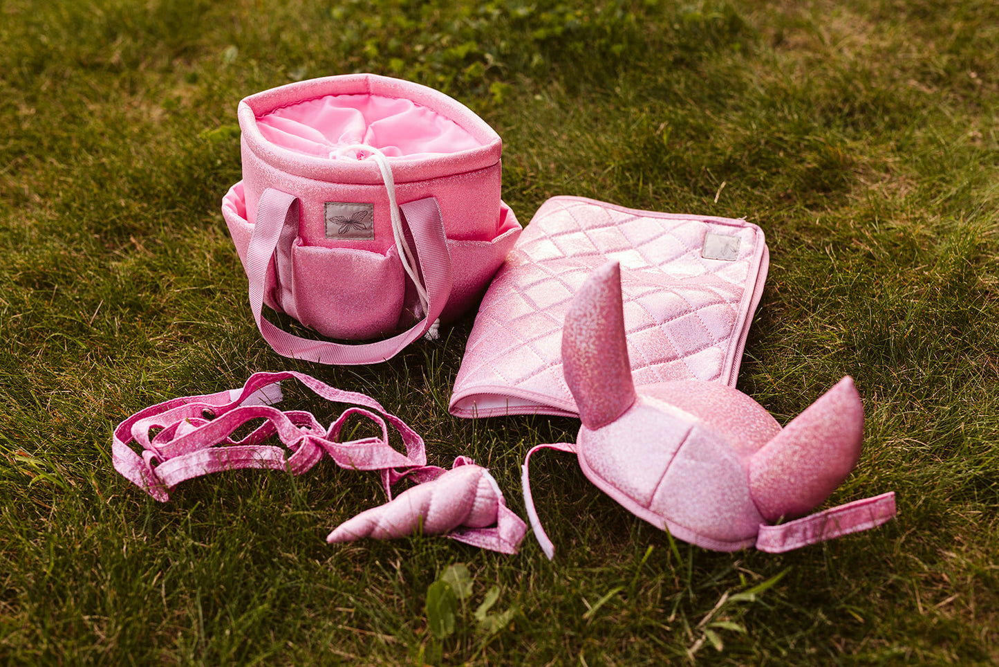 By Astrup Schabracke und Hut – pink