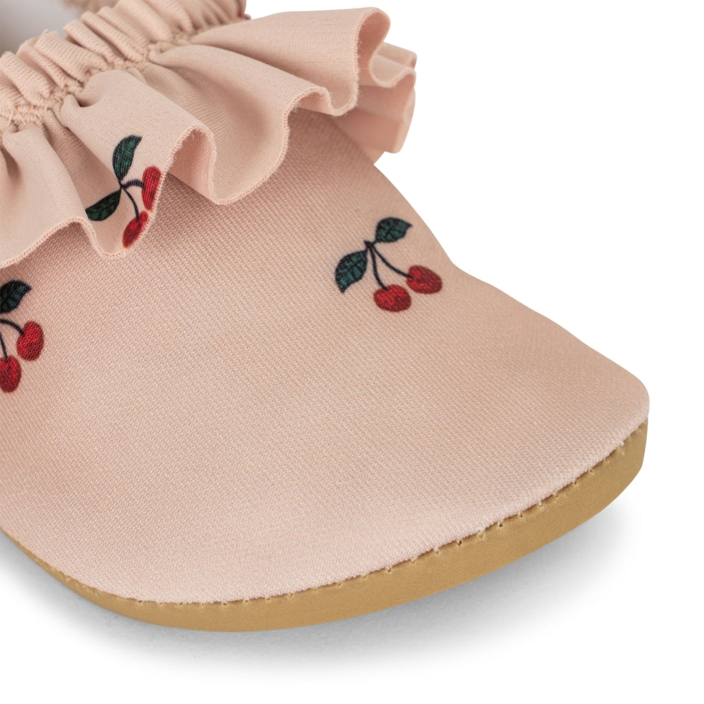 Konges Sløjd Manuca Frill Badesko - Cherry Blush