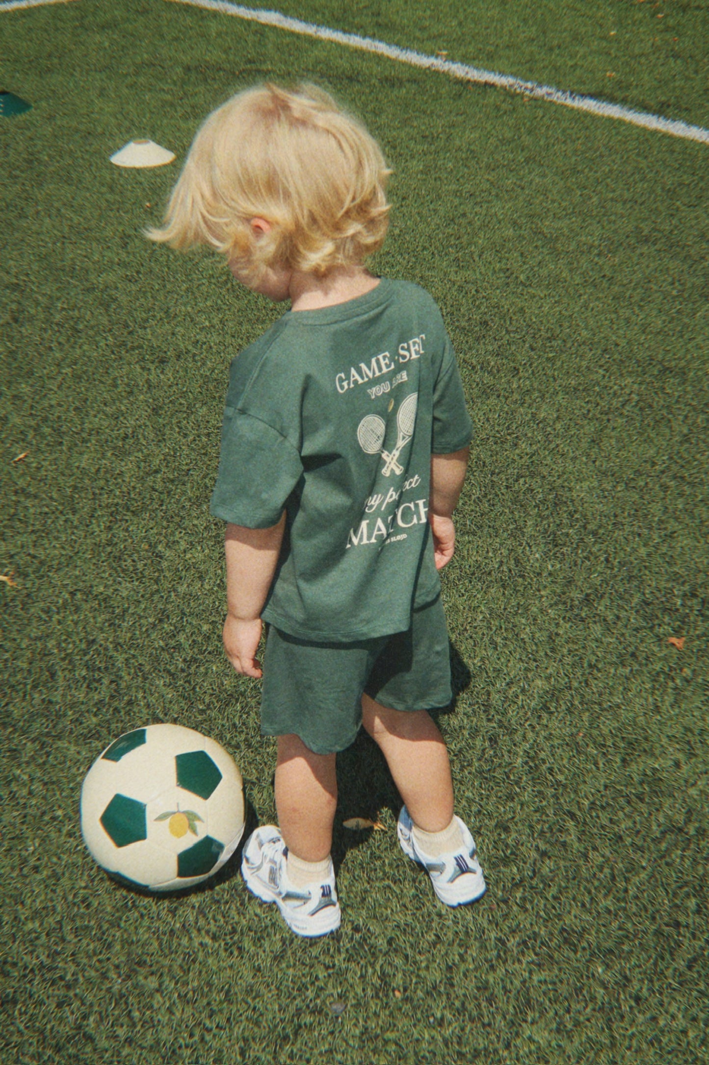 Konges Sløjd  FAMO T-SHIRT & SHORTS SÆT - CILANTRO