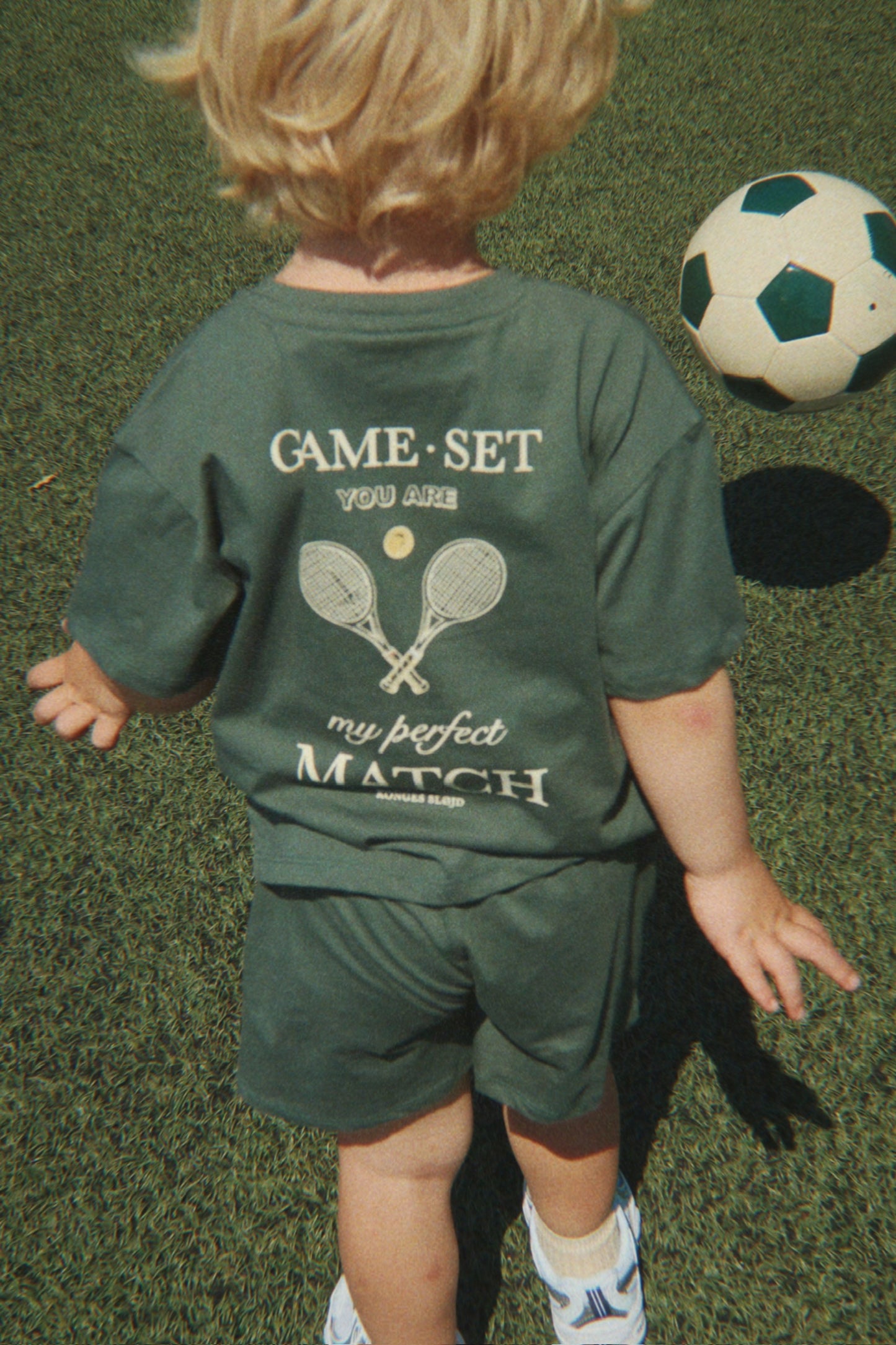 Konges Sløjd  FAMO T-SHIRT & SHORTS SÆT - CILANTRO
