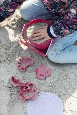 Knautschnetz mit 4 Sandförmchen - Kirschrot