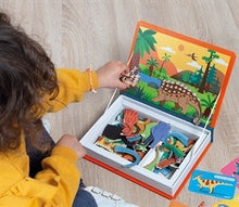 Lade das Bild in den Galerie-Viewer, Janod DINOSAURIER Magnetbuch
