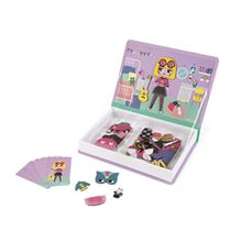 Lade das Bild in den Galerie-Viewer, Janod Girl Dress Up Magnetbuch
